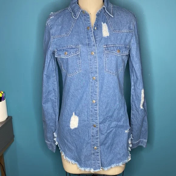 Missguided distressed denim shirt size 0 - Picture 2 of 4